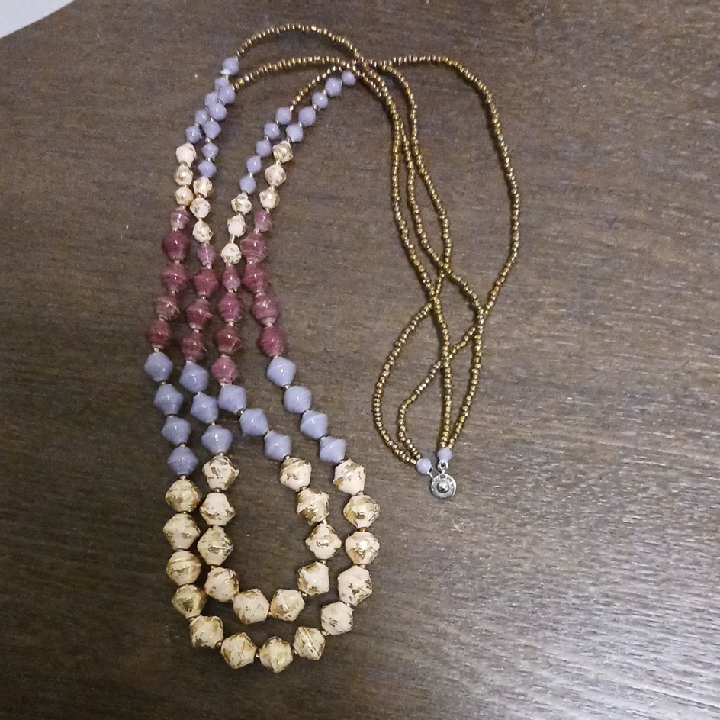 Elegant Multicolor Beaded Necklace